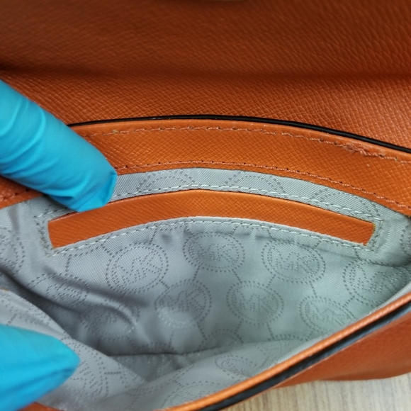 Michael Kors Wristlet - Picture 5 of 9